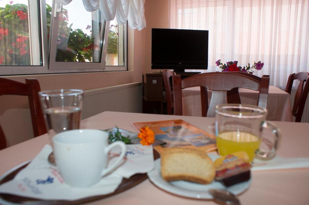Dionisos Hotel Mytikas  Extérieur photo