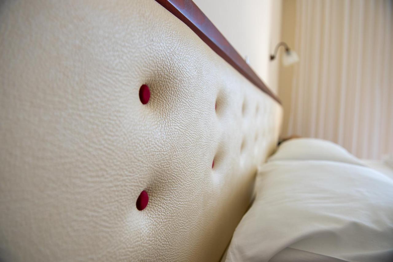 Dionisos Hotel Mytikas  Extérieur photo