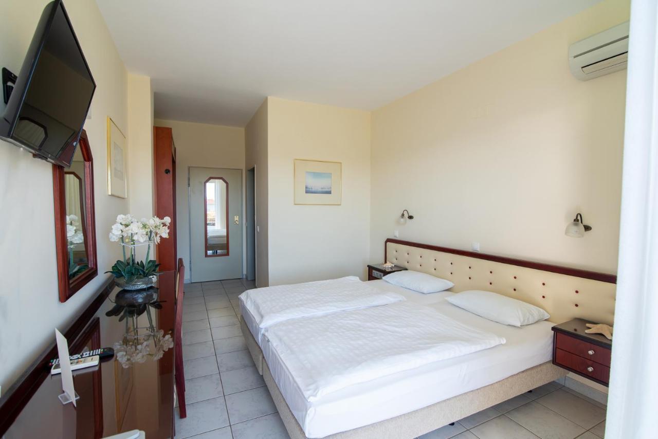 Dionisos Hotel Mytikas  Extérieur photo